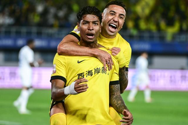 足球直播-【中超】毛伟杰送点马特乌斯点射 西海岸2比0英博