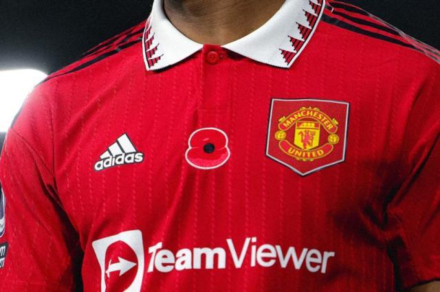 山猫体育直播-压力之下赞助商选择退出？曼联将提前更换胸前广告