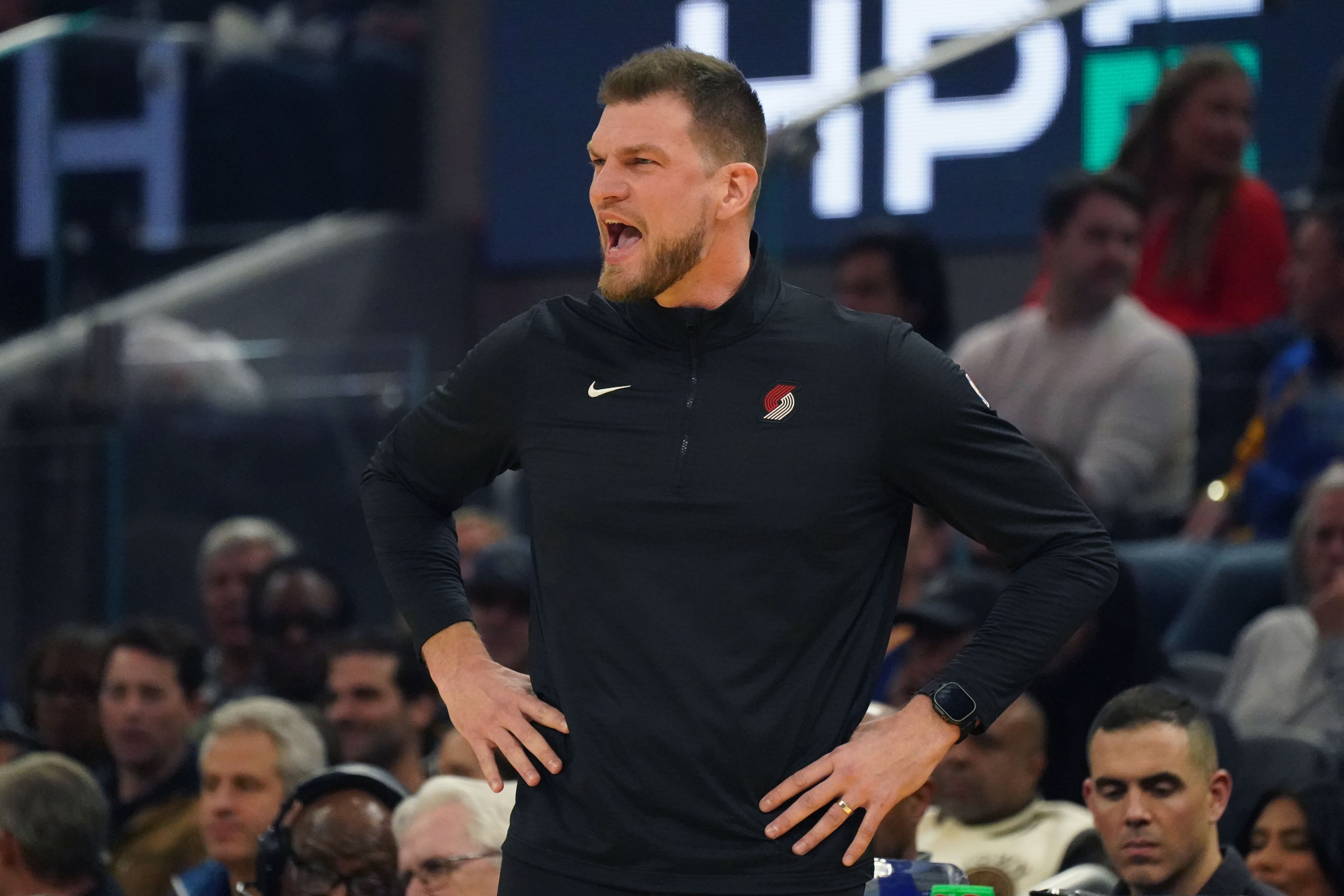 体育赛事直播-Stein：开拓者或在休赛期更换主教练 新老板在评估教练团队