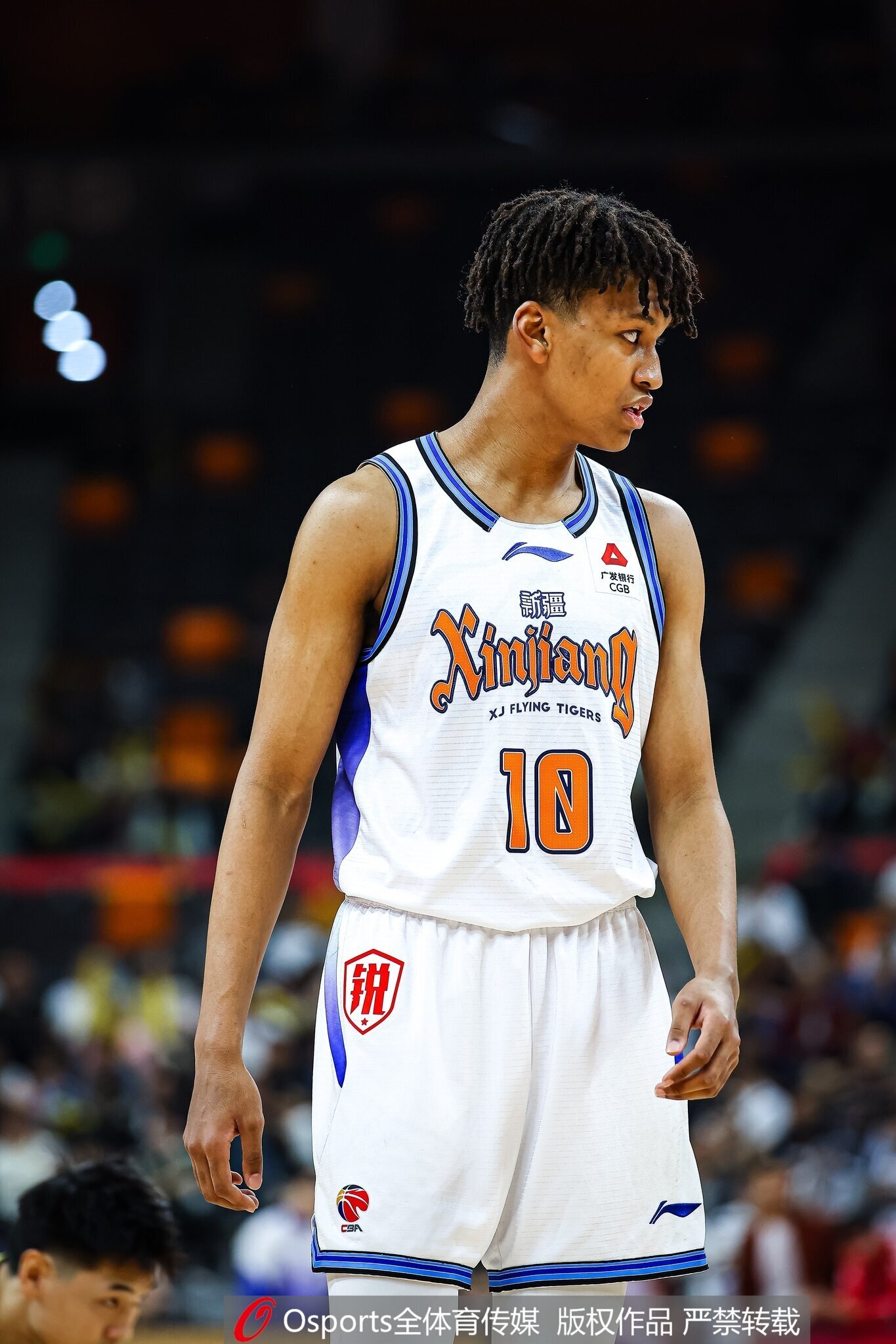 NBA直播-媒体人：新疆陷入低谷但6人入选短训队 能入郭导法眼潜力值得期待